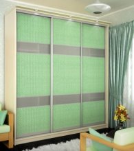 Шкафы купе трехдверные: 2600 мм